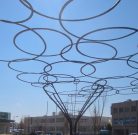 地域の記憶をグローバルにつなげるゲートとしてのアート 新庁舎のゲートと姉妹都市のブドウの木をむすびつけるプロジェクト 2011年