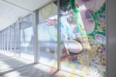 世田谷区玉川総合支所アートワーク｜地域の宝を表現する光あふれる広場空間